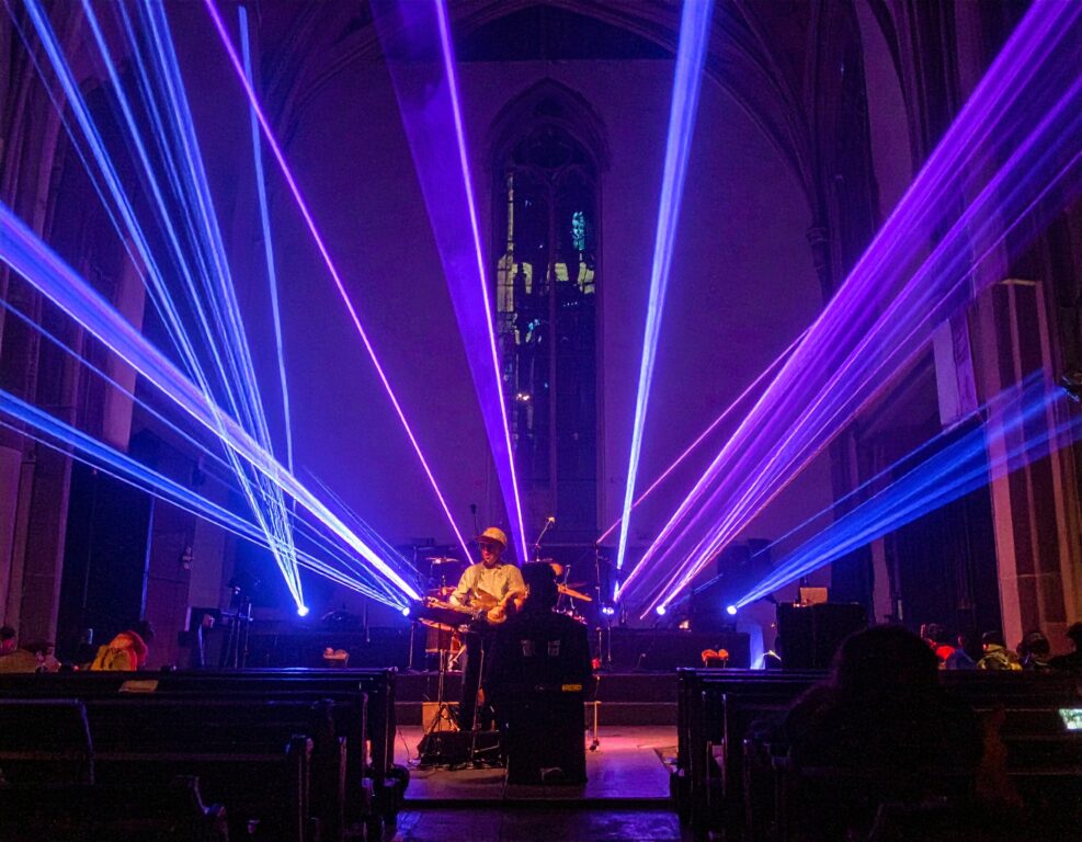 Crazy Diamonds im Kirchenschiff