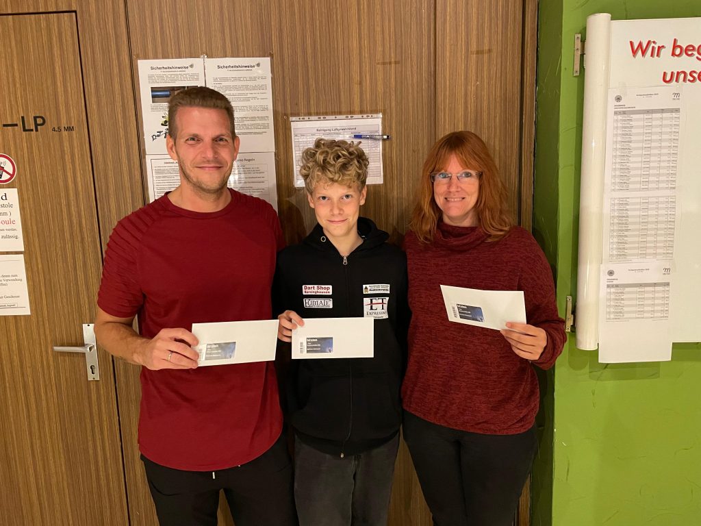 Die besten Erntepreisschützen heißen Lorenz in Frielingen