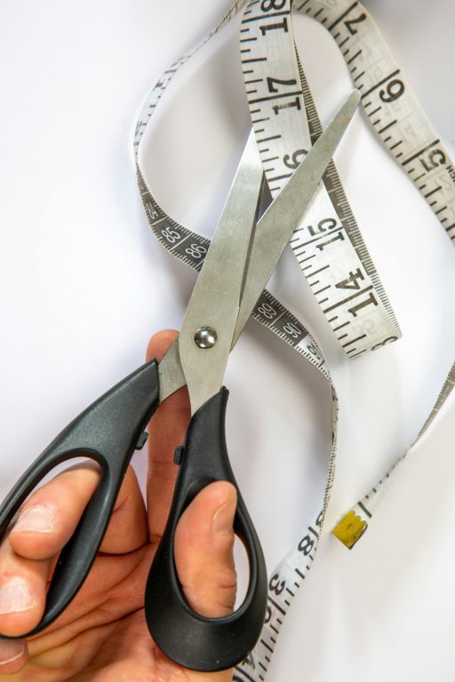 Apfelhaus entsteht: Stadtbibliothek lädt zum Basteln ein