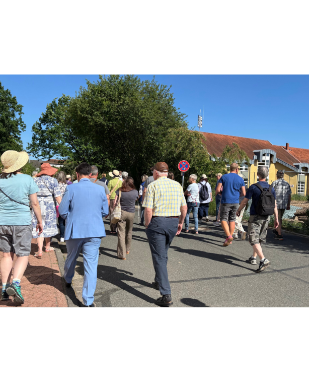 Altgarbsen: Beim Stadtteilrundgang werden Erinnerungen wach