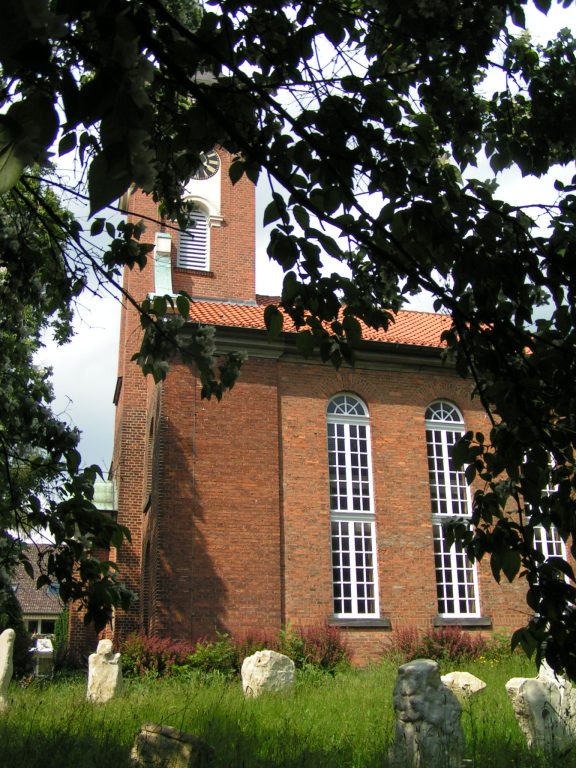 Spendenübergabe der ev.-luth. Kirchengemeinde Alt-Garbsen: 780 Euro für die Tafel Garbsen